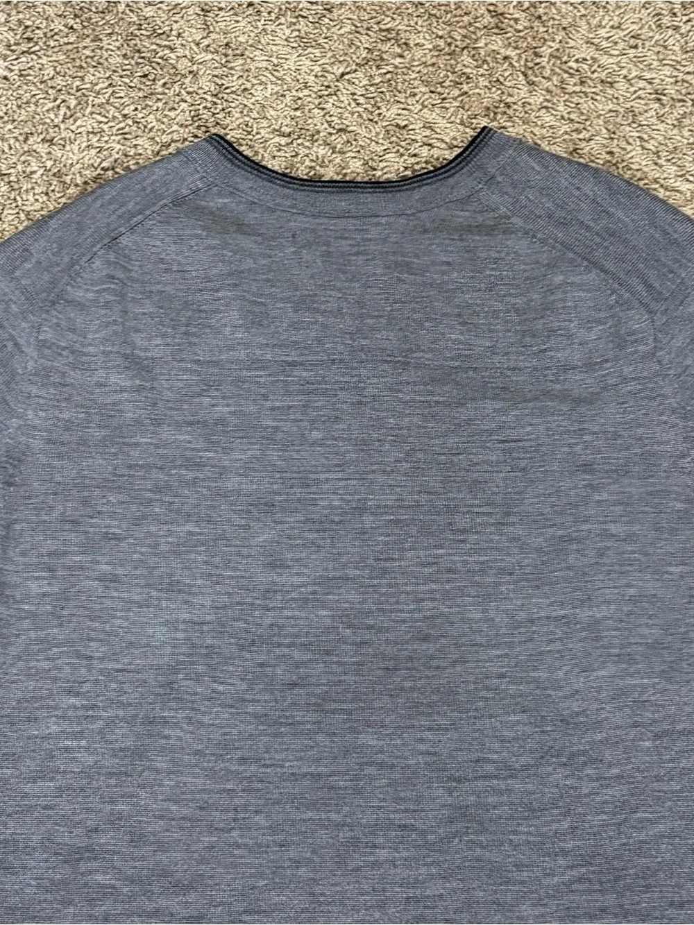 Banana Republic Men's Large Heather Gray V-Neck Sweater 100% merino wool casual